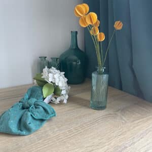 Bouquet de fleurs craspédias en papier